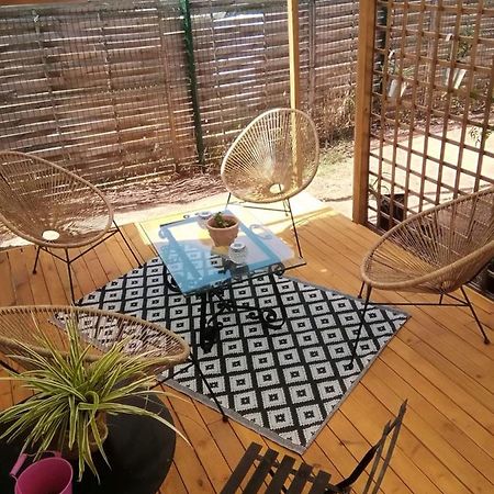 Mobilhome A Frejus A 15 Minute De La Mer Sur Terrain Independant 외부 사진