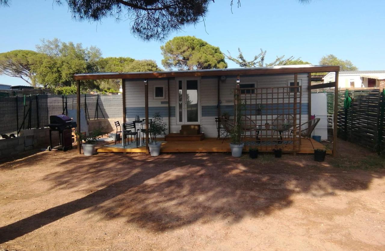 Mobilhome A Frejus A 15 Minute De La Mer Sur Terrain Independant 외부 사진