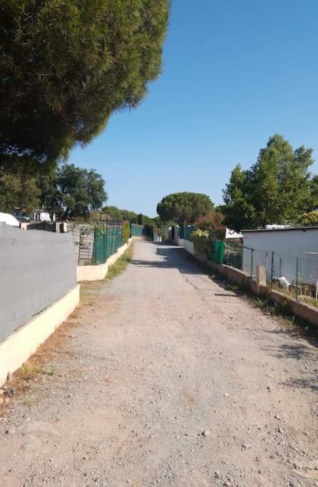 Mobilhome A Frejus A 15 Minute De La Mer Sur Terrain Independant 외부 사진