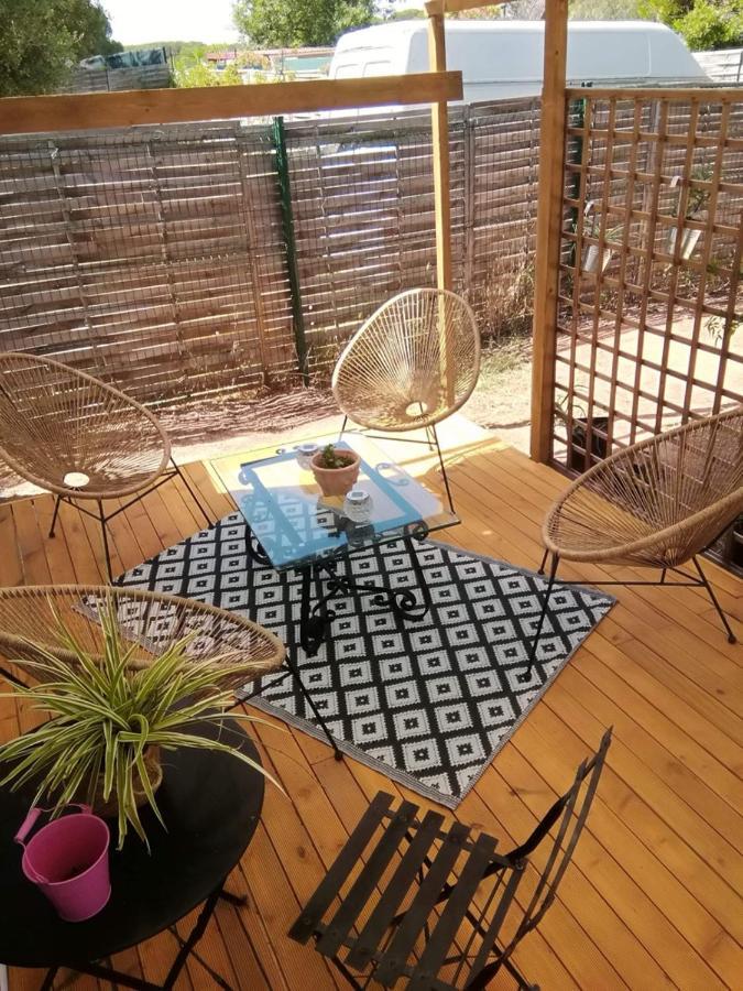 Mobilhome A Frejus A 15 Minute De La Mer Sur Terrain Independant 외부 사진